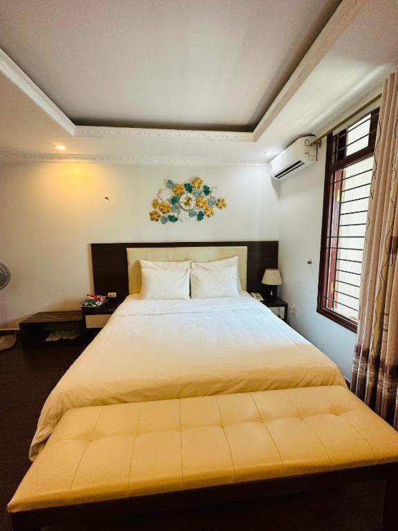 Hoang Gia - Ng45 Tran Thai Tong Hn - By Bay Luxury Appartement *